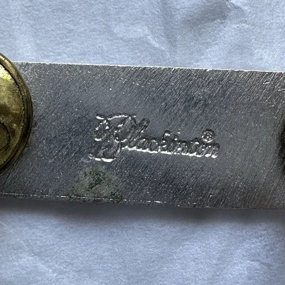 N/A pin blue single